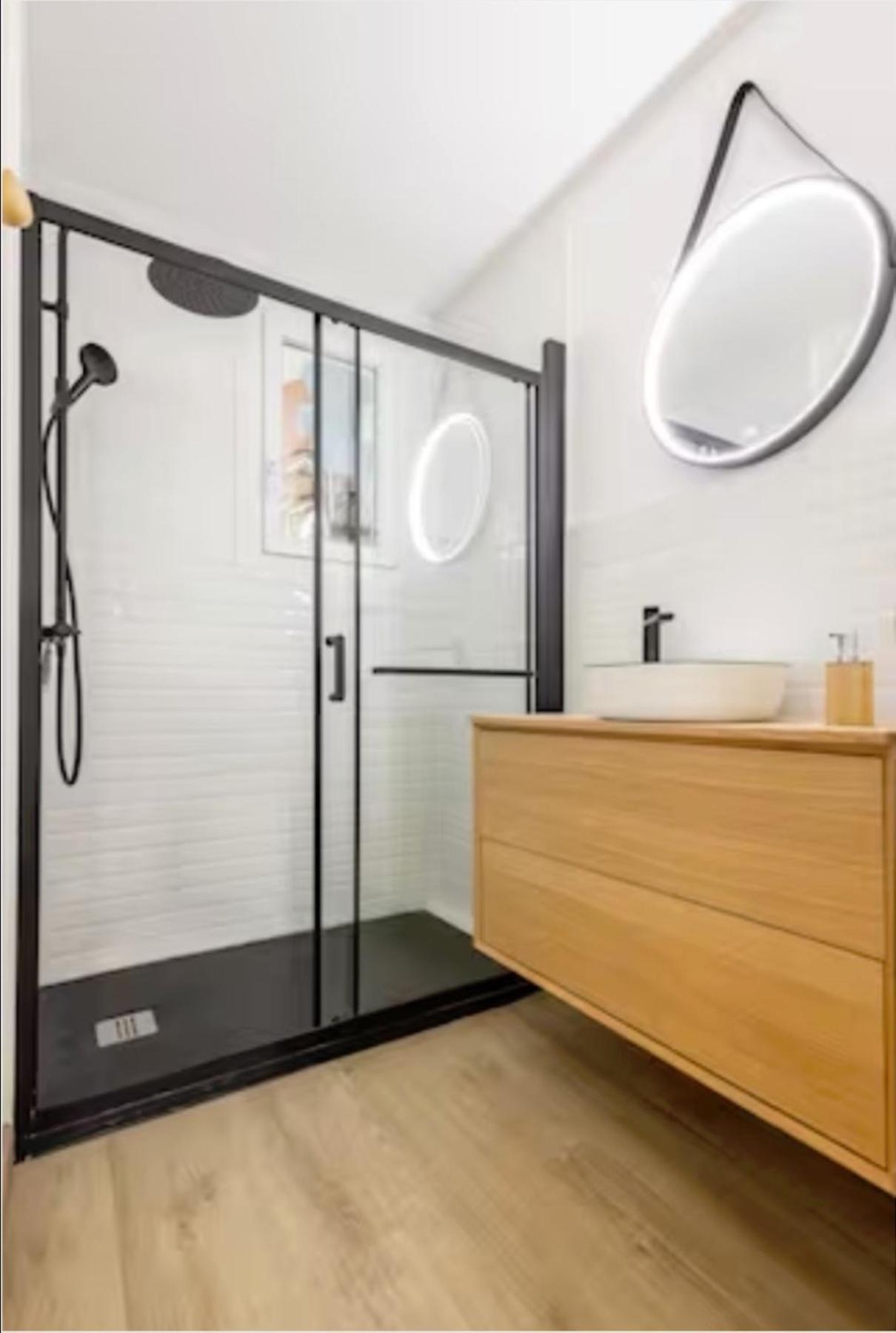 Logement Autour De Moi * * * * * Chambéry Zewnętrze zdjęcie