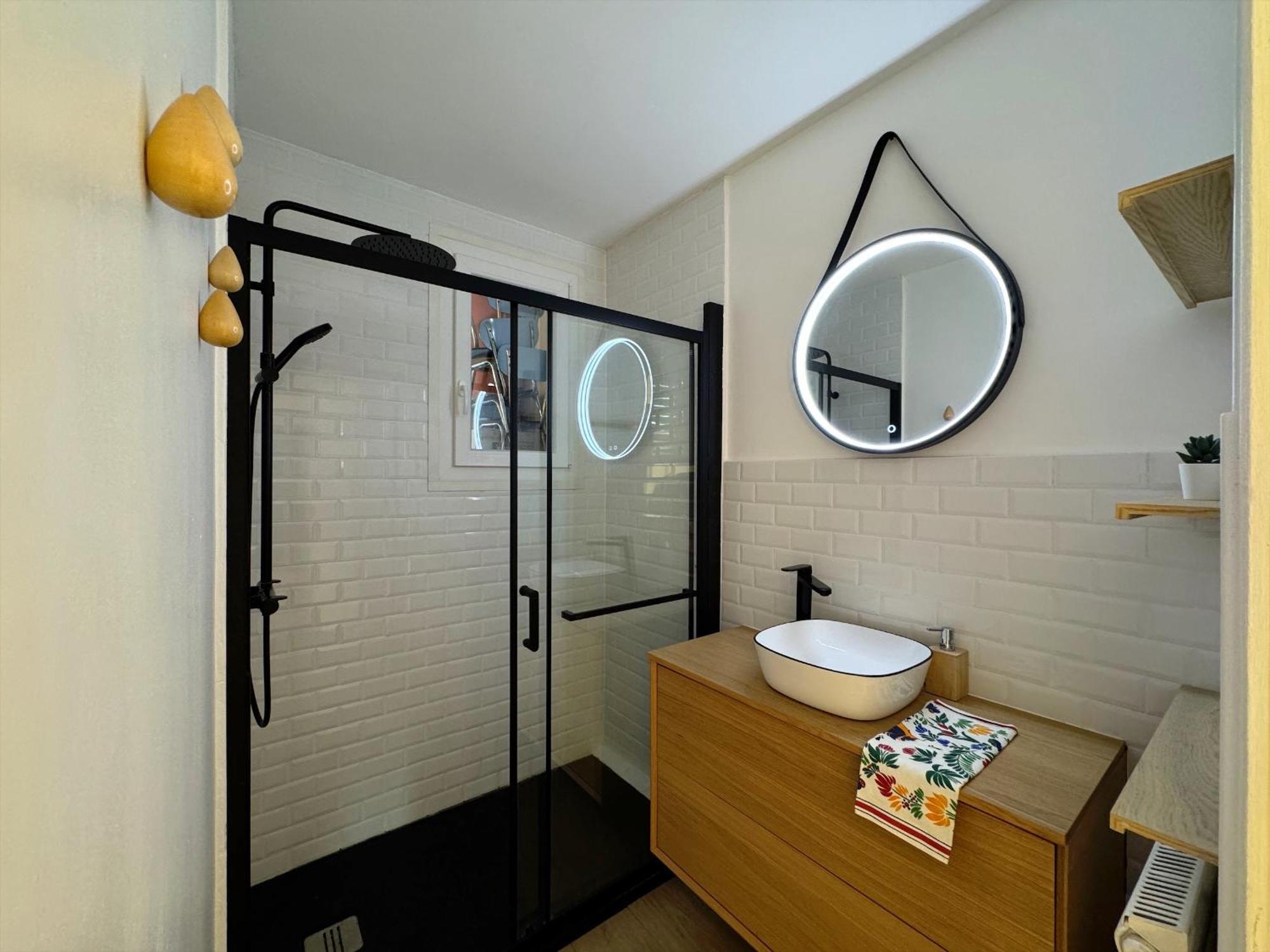 Logement Autour De Moi * * * * * Chambéry Zewnętrze zdjęcie